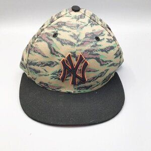 NY Yankees Camo New Era  7 1/8 Hat